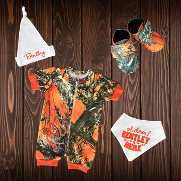 Short Sleeve Romper Camo with Personalized OH DEER! Hat & Bib Orange