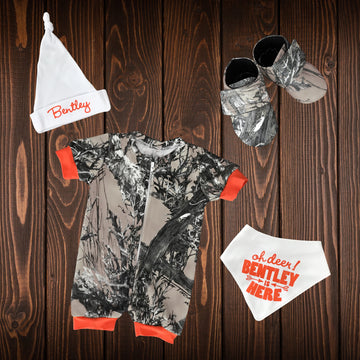 Short Sleeve Romper Camo with Personalized OH DEER! Hat & Bib